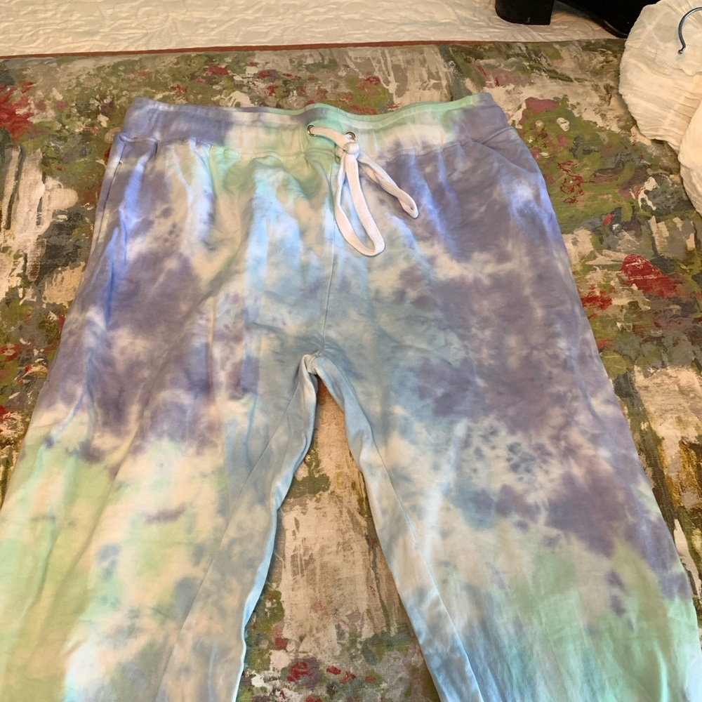 tie dye sweatpants